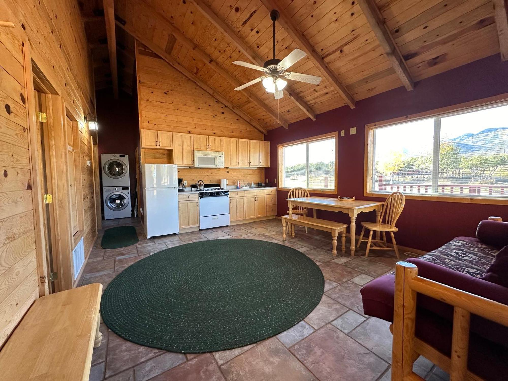 La Sal Mount Peale Country Inn מראה חיצוני תמונה